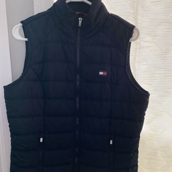 TOMMY HILFIGER VEST💙 - Picture 1 of 8